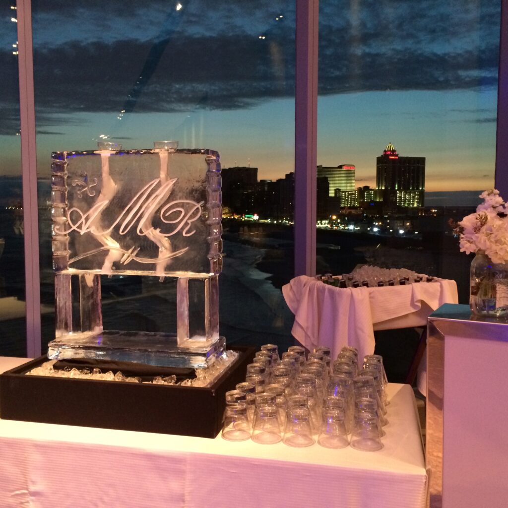 ice sculpture for drinks 1024x1024 - Bar & Cocktails