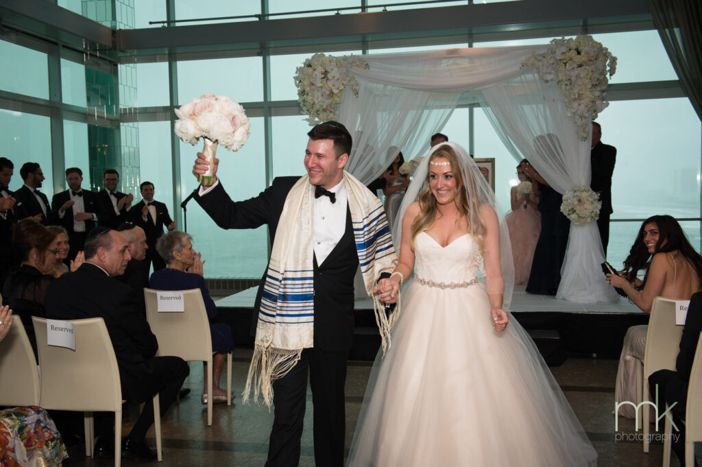 DufSwb 16016 0684 1024x681 - Kosher Weddings